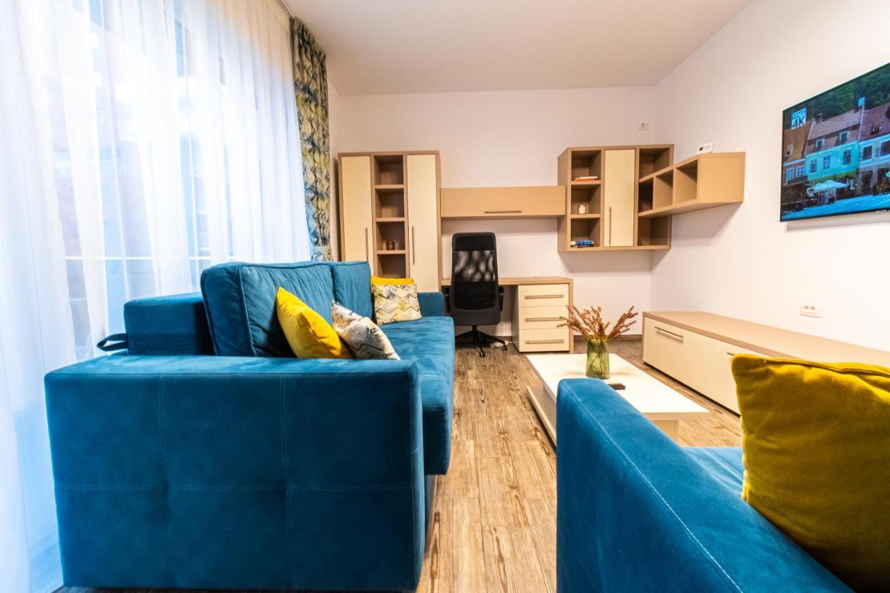 Yan Apartment - Near Mall & Free Private Parking Braşov Eksteriør billede